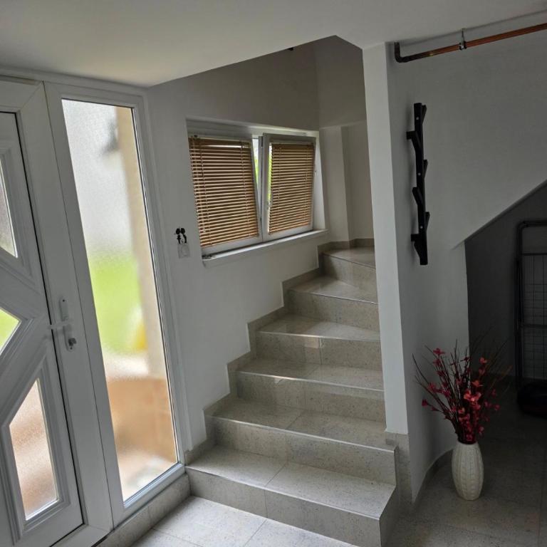 Modern cozy Apartment 58m2 - Apartman sa 1 Spavaćom Sobom - 61