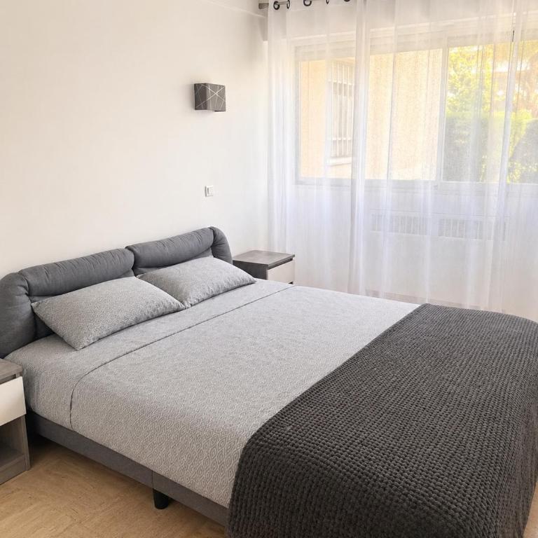 Парк Круазет , Апартаменты 3 комнаты , с террасой и паркингом , - Appartement 2 Chambres - 3