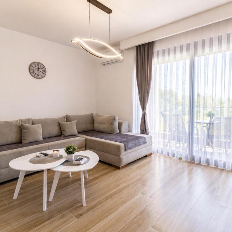 Mareluna Long Beach by Odea Stays - One-Bedroom Apartment - 1