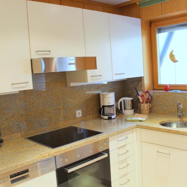 Ferienwohnung Nietmann - Apartment mit 1 Schlafzimmer, Balkon und Bergblick - 9