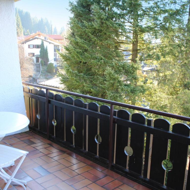 Ferienwohnung Nietmann - Apartment mit 1 Schlafzimmer, Balkon und Bergblick - 7