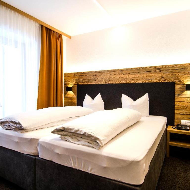 Hotel Garni Persutt - Basic Doppelzimmer mit Balkon - 1