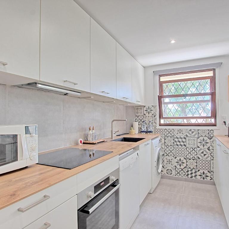 Appartement Les Amandiers, Le Cannet, proche Cannes Centre - Appartement 1 Chambre - Vue sur Jardin - 4