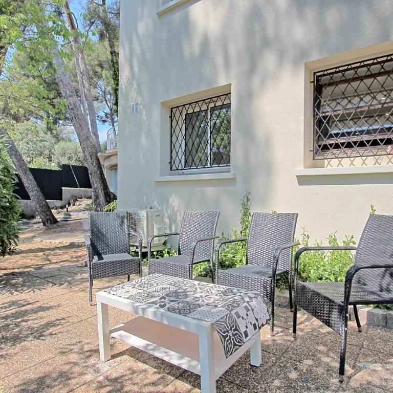 Appartement Les Amandiers, Le Cannet, proche Cannes Centre - Appartement 1 Chambre - Vue sur Jardin - 2