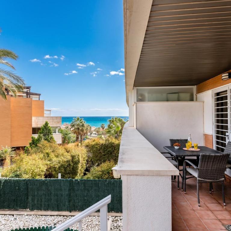 MalagaSuite Pinillo Pool & Parking - Apartamento de 2 dormitorios con terraza - 2