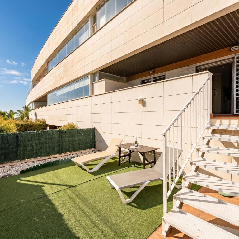 MalagaSuite Pinillo Pool & Parking - Apartamento de 2 dormitorios con terraza - 3