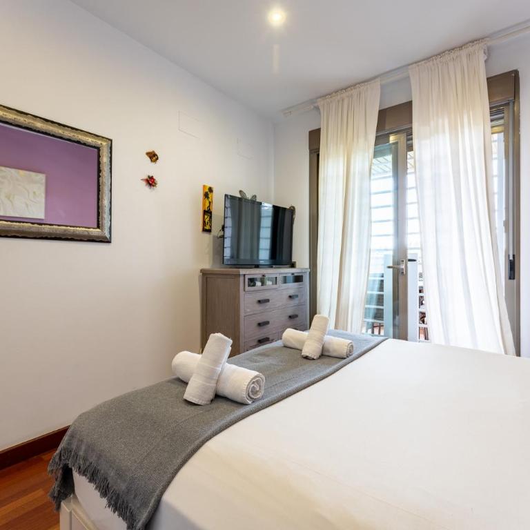 MalagaSuite Pinillo Pool & Parking - Apartamento de 2 dormitorios con terraza - 22