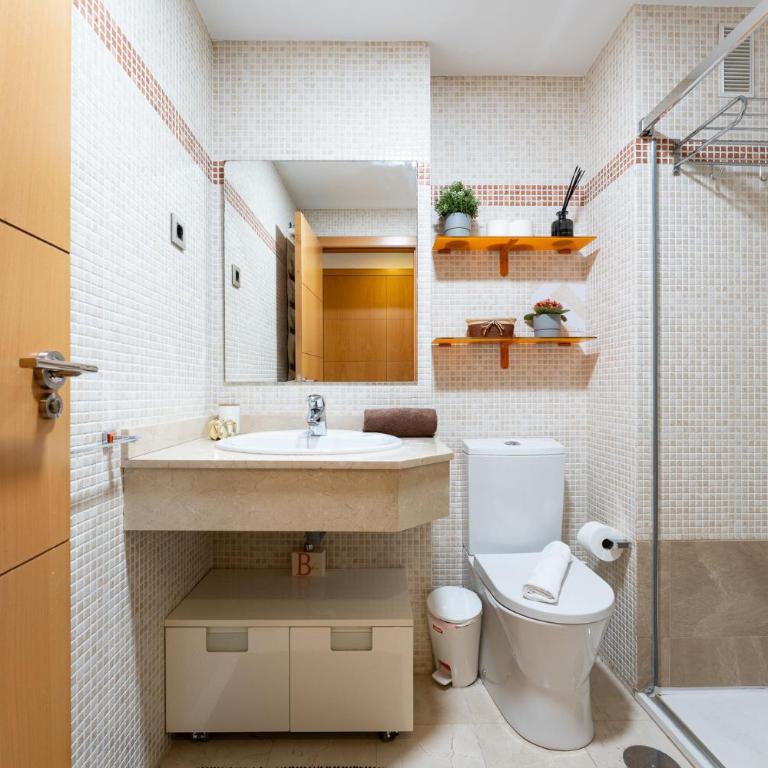 MalagaSuite Pinillo Pool & Parking - Apartamento de 2 dormitorios con terraza - 23
