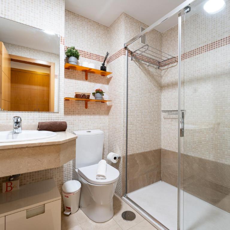 MalagaSuite Pinillo Pool & Parking - Apartamento de 2 dormitorios con terraza - 24