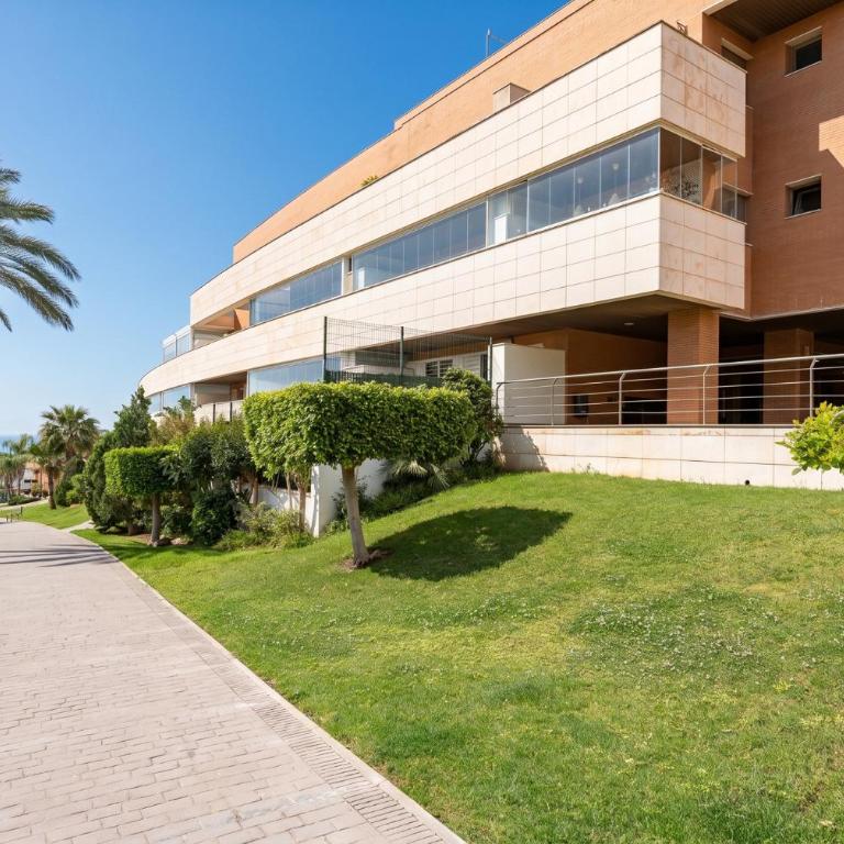 MalagaSuite Pinillo Pool & Parking - Apartamento de 2 dormitorios con terraza - 31