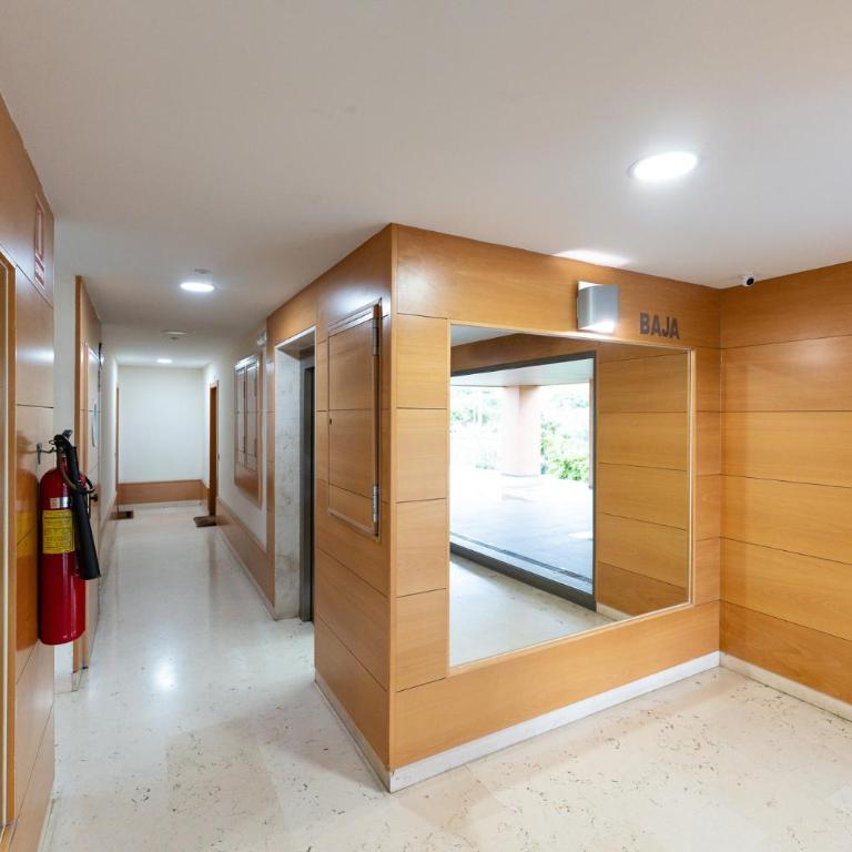 MalagaSuite Pinillo Pool & Parking - Apartamento de 2 dormitorios con terraza - 37