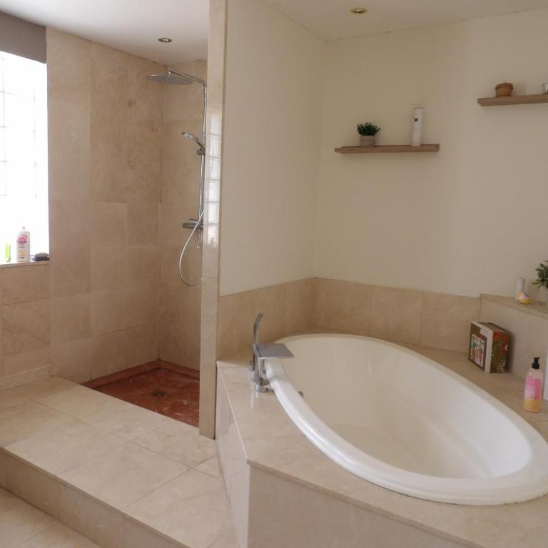 St Cyprien Zen et Boheme une piscine rien que pour vous - Villa - 2