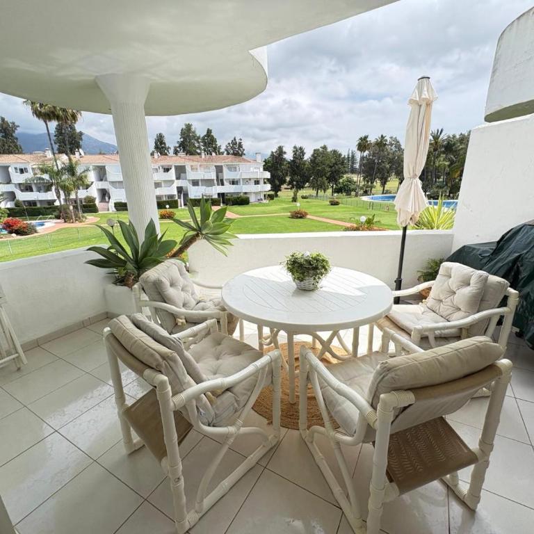 Golf & Pool Apartment for 4 - Apartamento de 2 dormitorios - 2