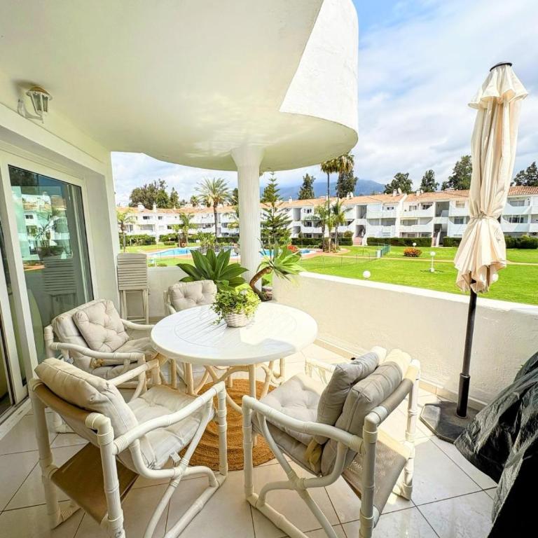 Golf & Pool Apartment for 4 - Apartamento de 2 dormitorios - 1