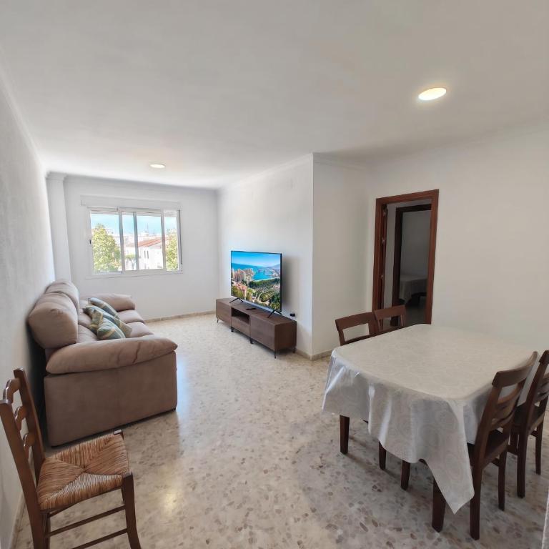 Apartamento Villamartín, tranquilo y con parking - Apartamento con terraza - 3