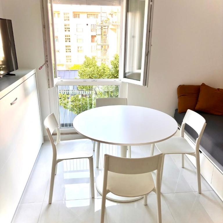 FabFour White - Tolmezzo 32 - with park - One-Bedroom Apartment - 8