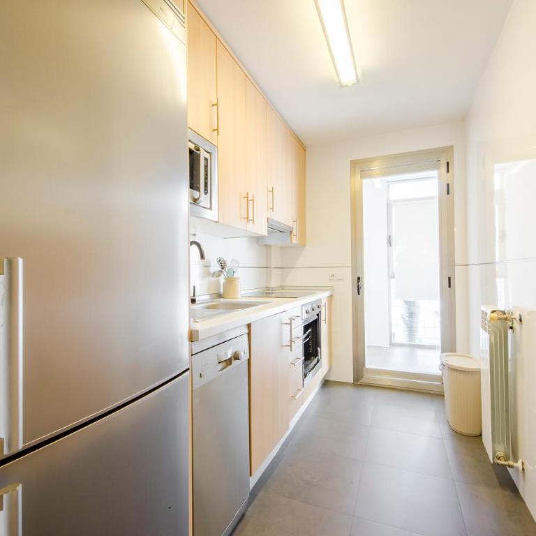 Descanso para 6 en Adrian Pulido con Parking - Two-Bedroom Apartment - 16