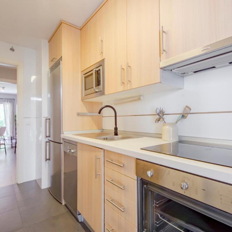 Descanso para 6 en Adrian Pulido con Parking - Two-Bedroom Apartment - 6