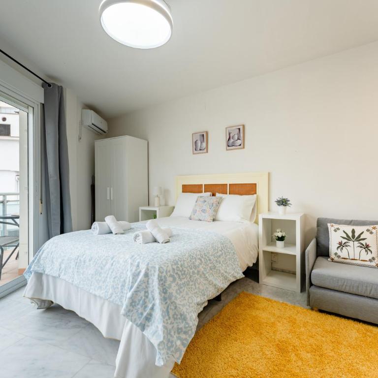 MalagaSuite Downtown Apartment Torremolinos - Apartamento con terraza - 2