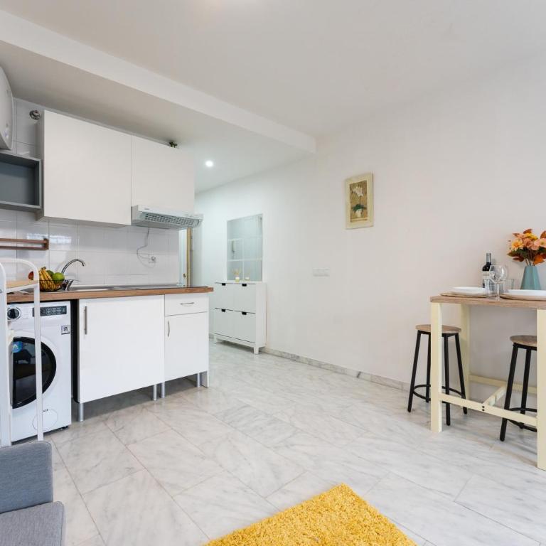 MalagaSuite Downtown Apartment Torremolinos - Apartamento con terraza - 13