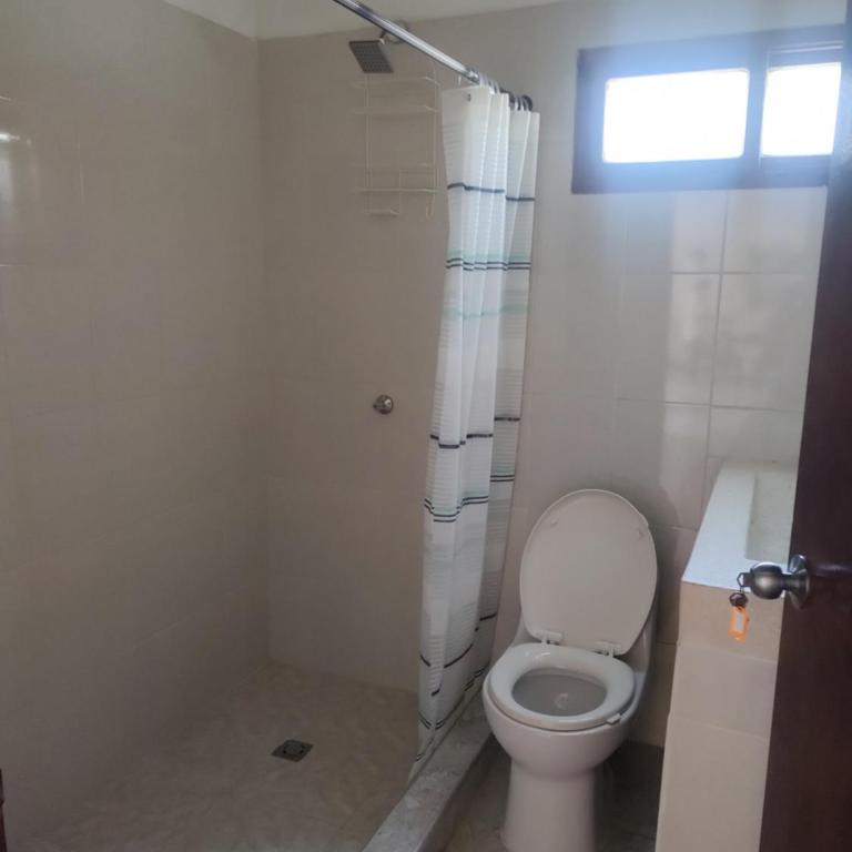 Serena Grau - Three-Bedroom House - 4