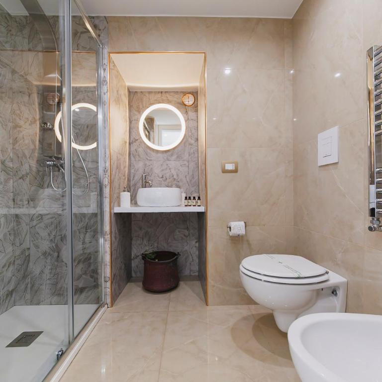 Ventidue Venti - King Room with Spa Bath - 33