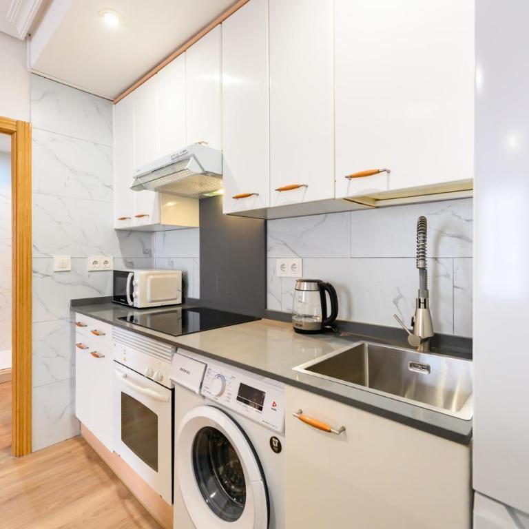 VAL203E - Piso de un 1 dormitorio en el Centro de Madrid - Alquiler temporal - One-Bedroom Apartment - 16