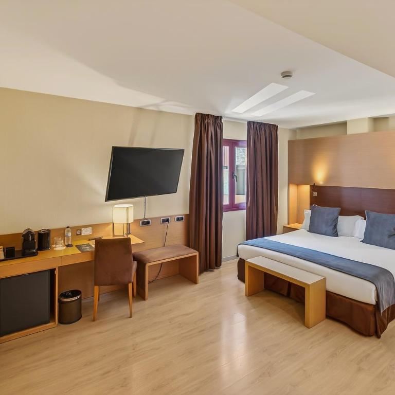 Wuau! Hotel Galanthus & Spa - Habitación Triple Premium - 1