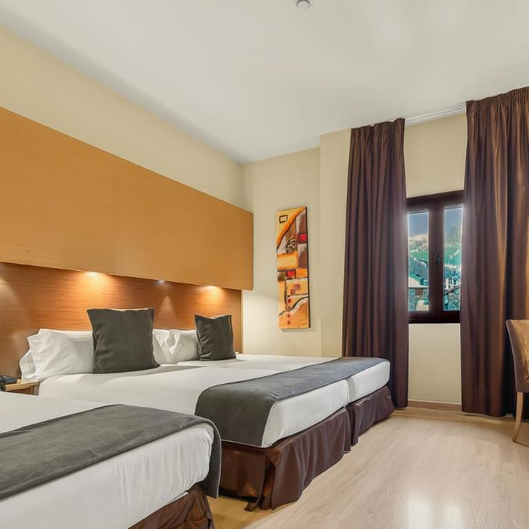 Wuau! Hotel Galanthus & Spa - Habitación Triple Premium - 5