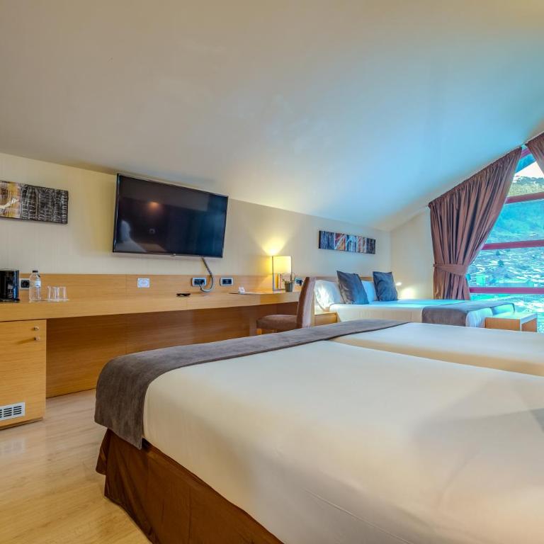 Wuau! Hotel Galanthus & Spa - Habitación Familiar Deluxe - 9