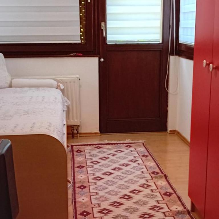 GALBY - Dobrinja - 1km from the airport - Apartman sa 2 Spavaće Sobe - 12