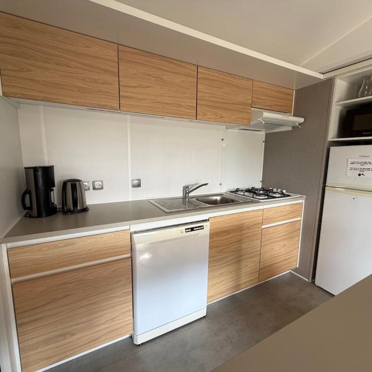 Cote d'Azur Cannes Mobil Home Clim 3 Chambres 4 étoiles - Chalet Superior - 11