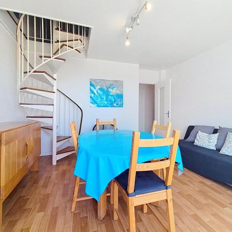 Quiberon - 2 Pièces + Mezzanine avec 2 Balcons, Parking, Près de la Mer - FR-1-478-125 - Apartment (5 Erwachsene) - 10