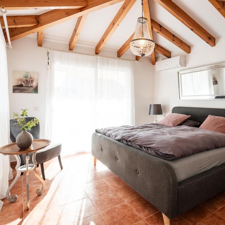 Cosy beach side villa near best sandy beach - Villa - 15