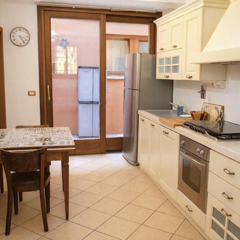 Sant'Isaia Comfort Apartment - Appartamento con 2 Camere da Letto - 7