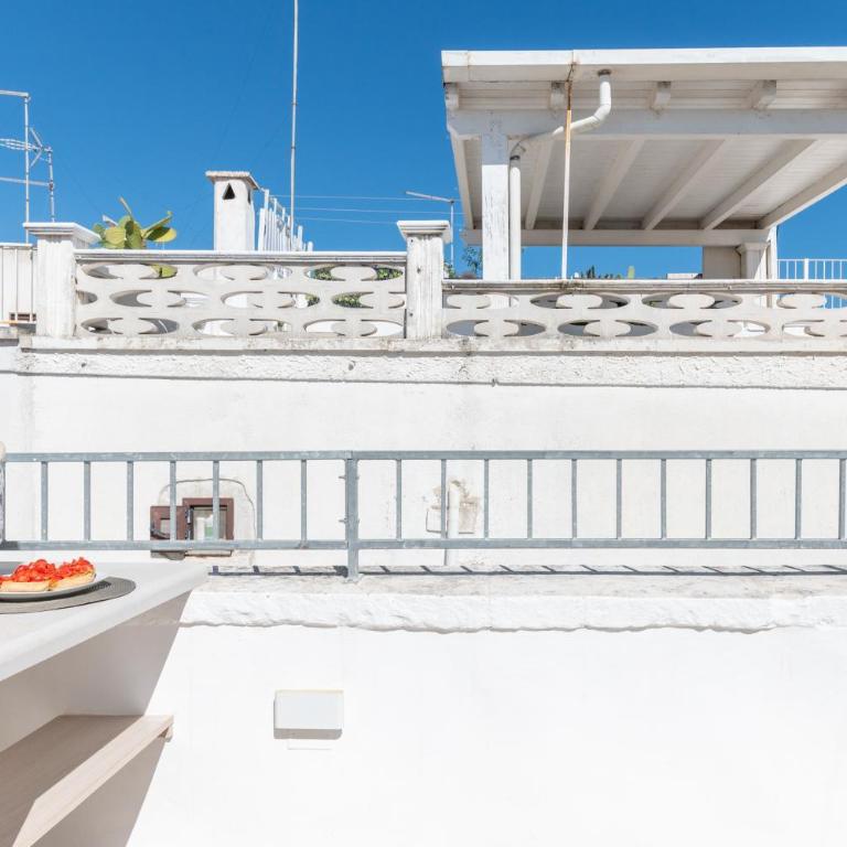 Pool & view - One-Bedroom Apartment - 17