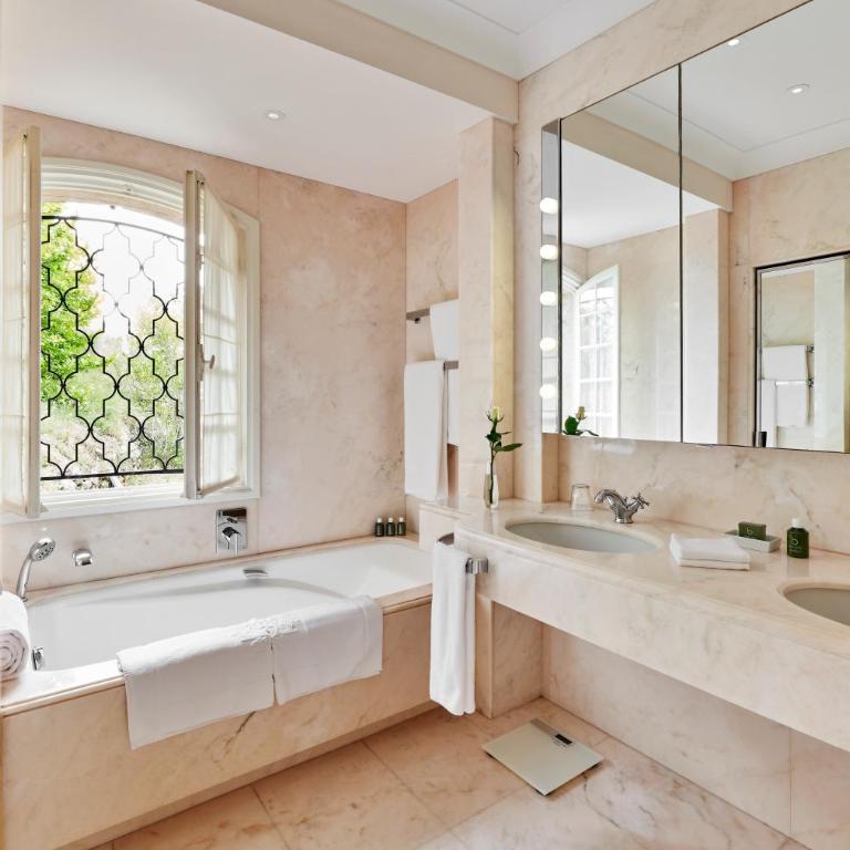 Château Saint-Martin & Spa, Oetker Hotels - Suite avec Terrasse - 3