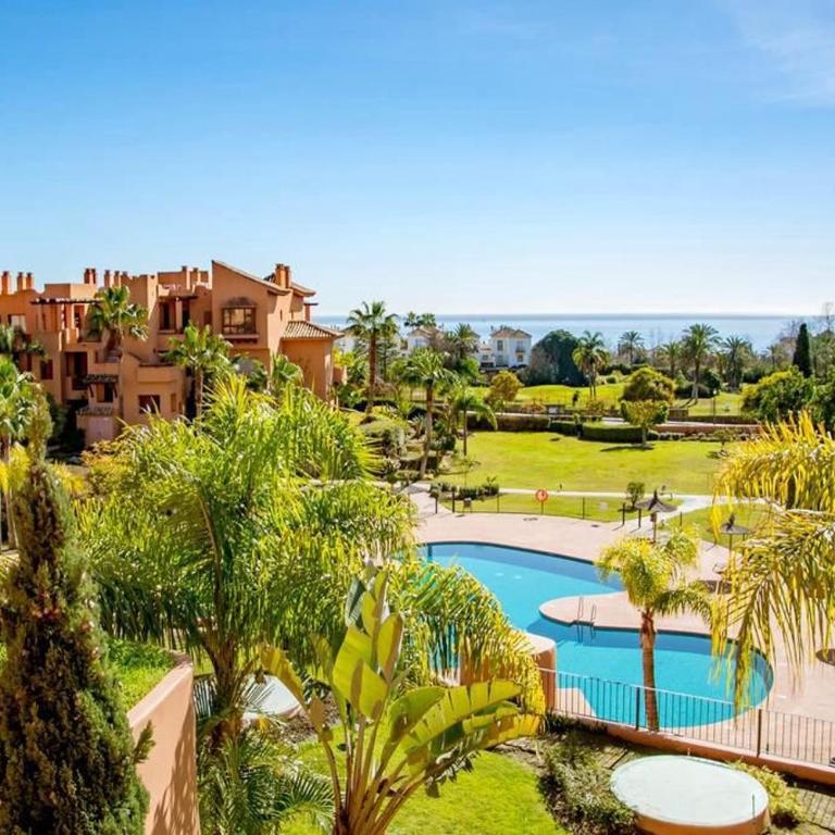 Marbella SeaView Penthouse , Terrace, Pools & Walk to the Beach - Apartamento de 2 dormitorios con balcón y vistas al mar - 1