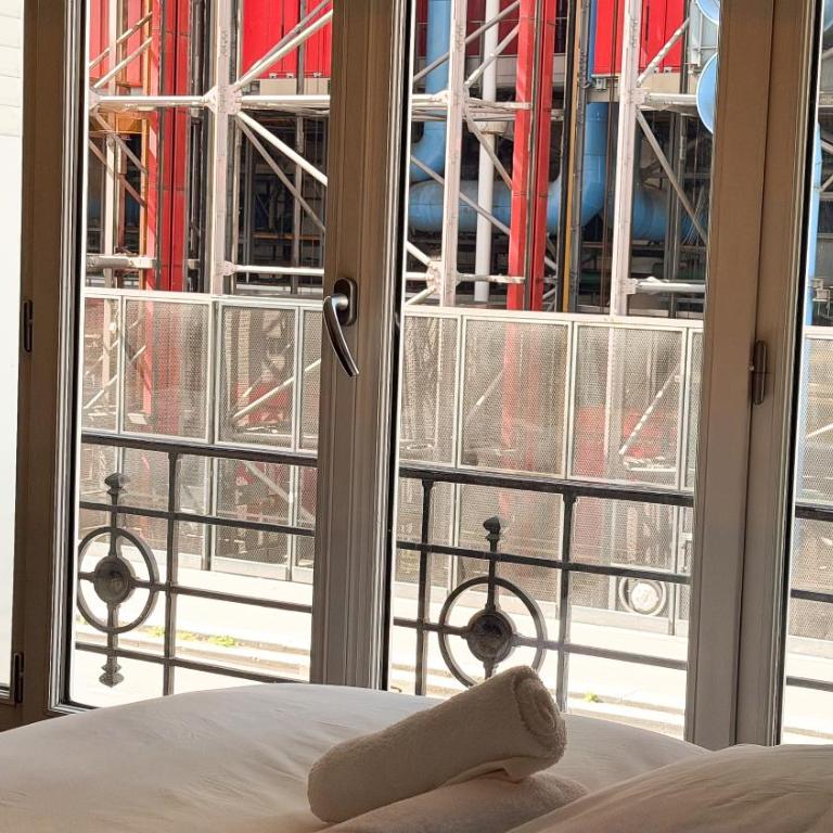Marais, Rue Beaubourg - 6 places - Appartement 2 Pièces - 15