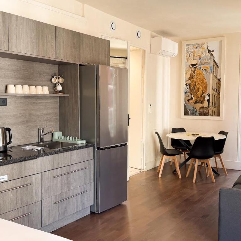 Marais, Rue Beaubourg - 6 places - Appartement 2 Pièces - 19