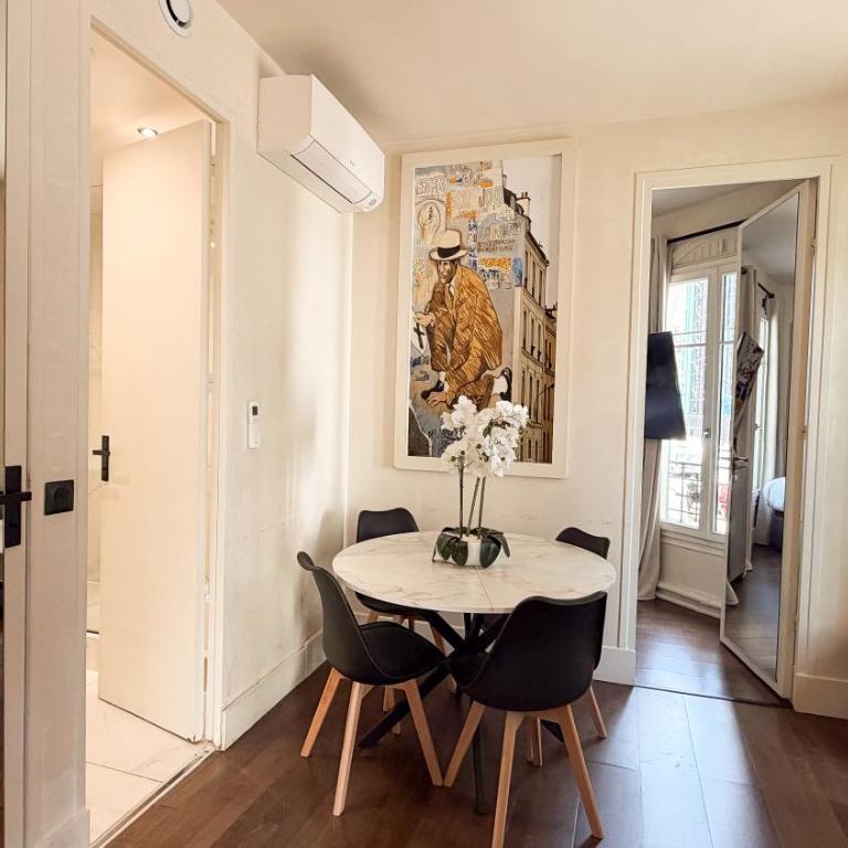 Marais, Rue Beaubourg - 6 places - Appartement 2 Pièces - 16