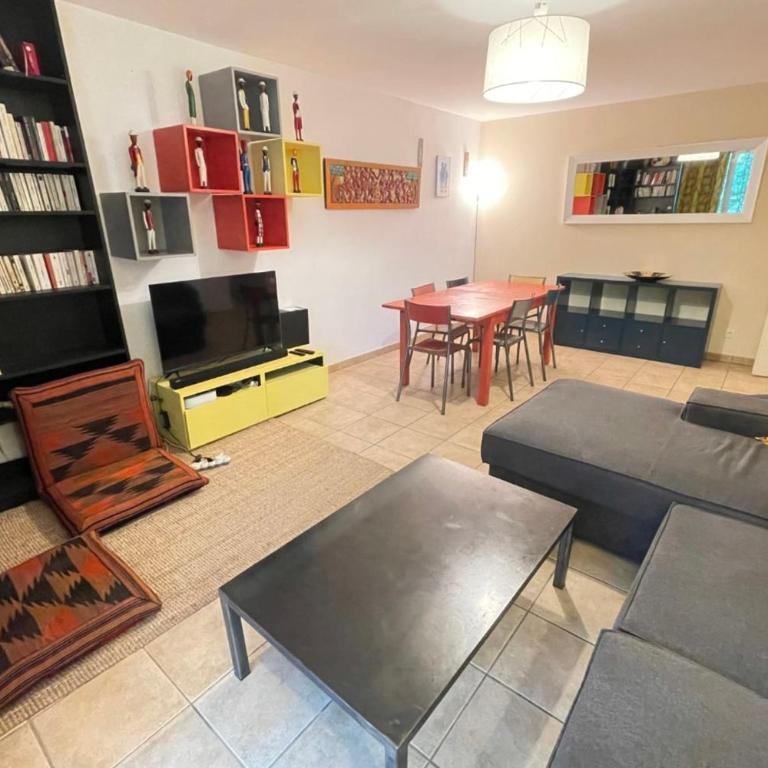 Spacious apartment close to attractions - Apartamento - 1