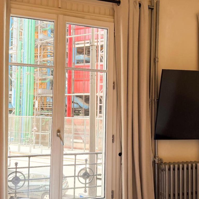 Marais, Rue Beaubourg - 6 places - Appartement 2 Pièces - 36