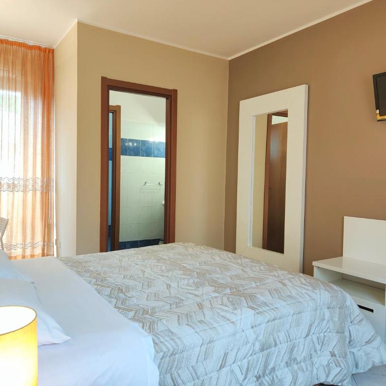 Torino Guest House - Camera Matrimoniale - 7