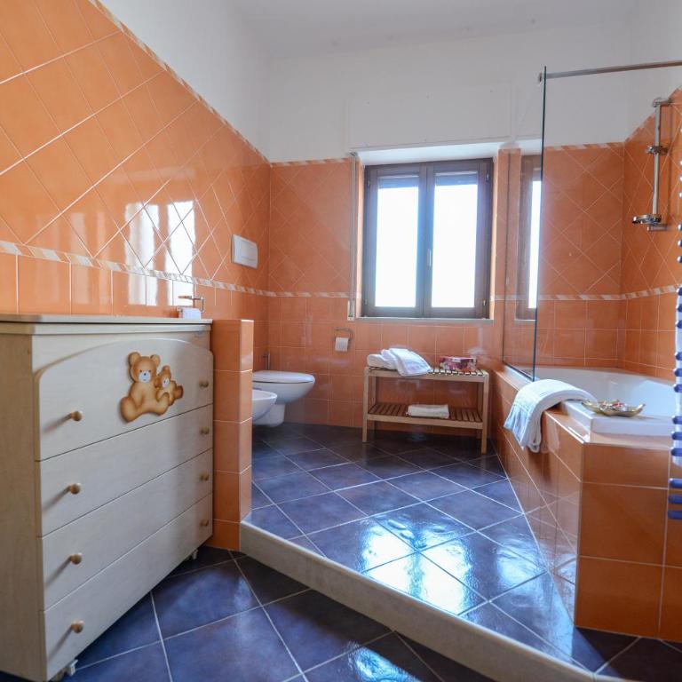 Uno Sguardo Sui Sassi - Camera Matrimoniale con Bagno Privato - 5
