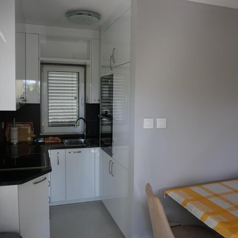 Dvosoban apartman sa pogledom - Trebinje - Two-Bedroom Apartment - 7