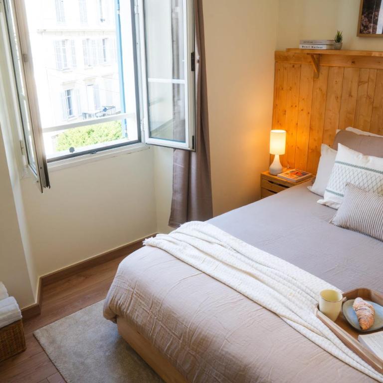 Appartement à Cannes vue sur les toits et ciel - Appartement - 9
