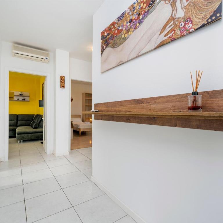 GuestHost - Carnia Urban Apartment Udine - Appartamento con 2 Camere da Letto - 12