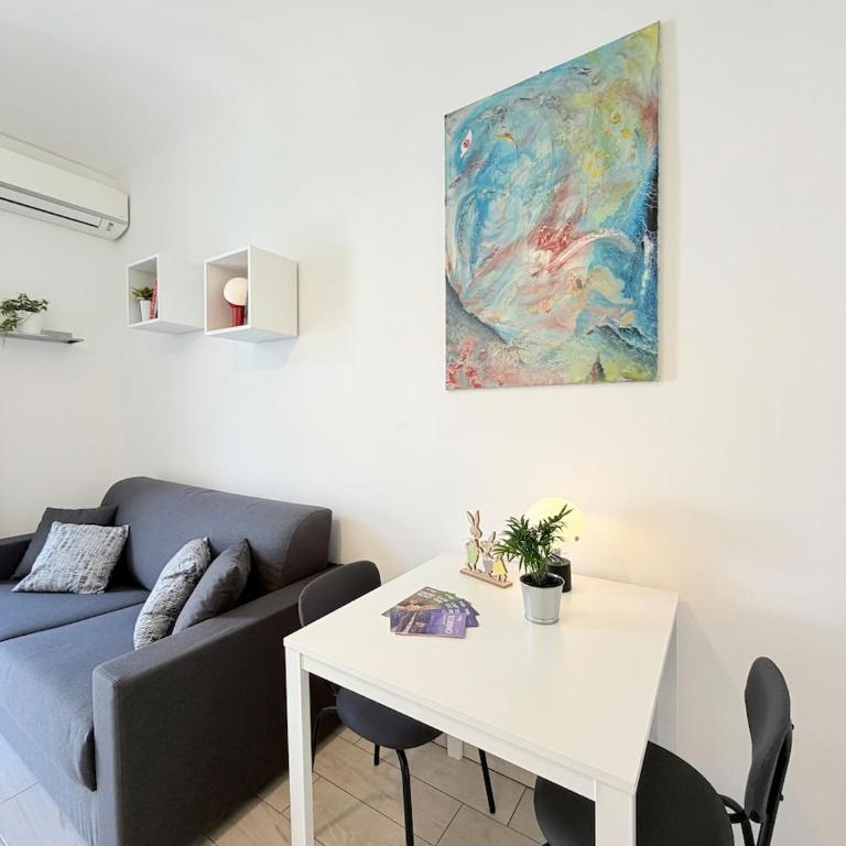 2 min from Porta Nuova - Modern Studio - One-Bedroom Apartment - 2