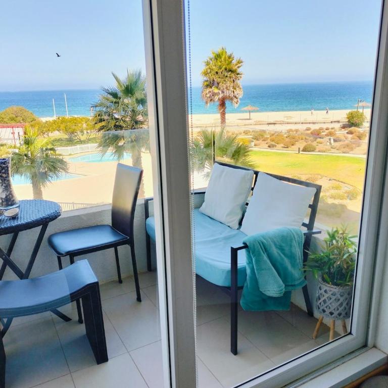 wonderful and comfortable apartment on the front line - Two-Bedroom Apartment - 8